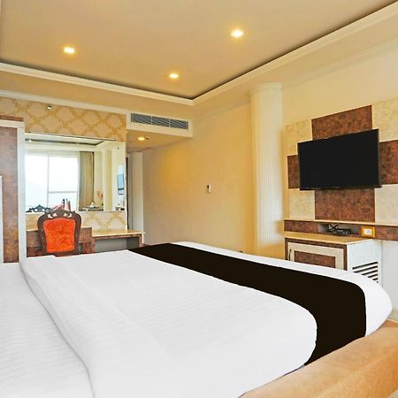 Super Townhouse Oak Dharamshala Near Maximus Mall Exteriör bild