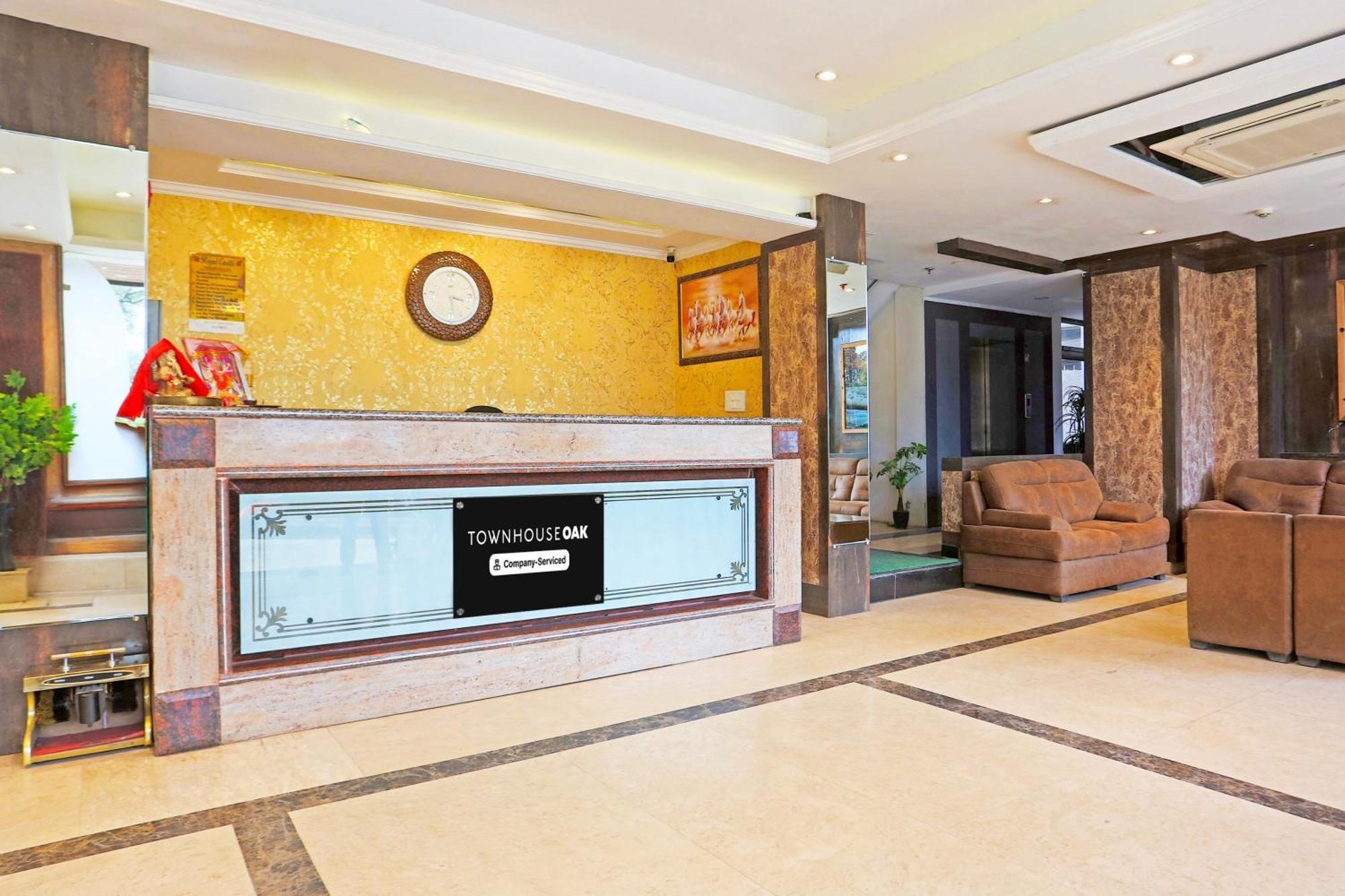 Super Townhouse Oak Dharamshala Near Maximus Mall Exteriör bild
