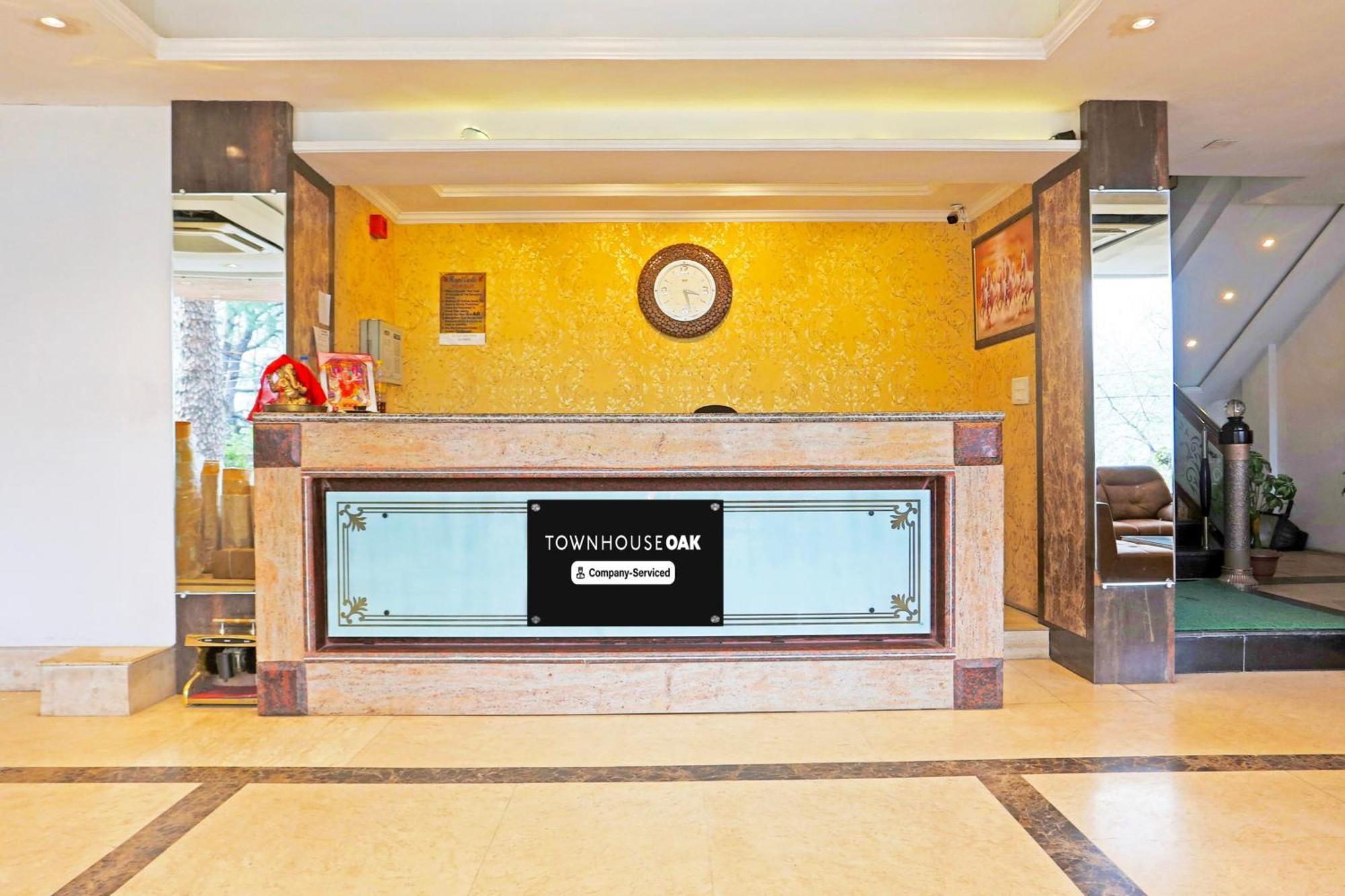 Super Townhouse Oak Dharamshala Near Maximus Mall Exteriör bild